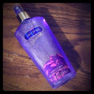 VS NEW Lovespell Shimmer Body Spray